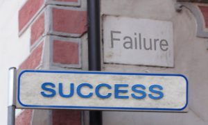 Street signs for Success and Failure